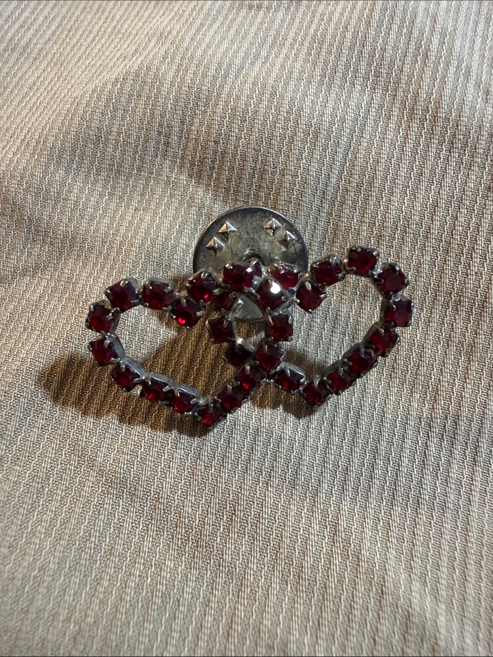 1” Vintage Double Heart Red Crystal Pin